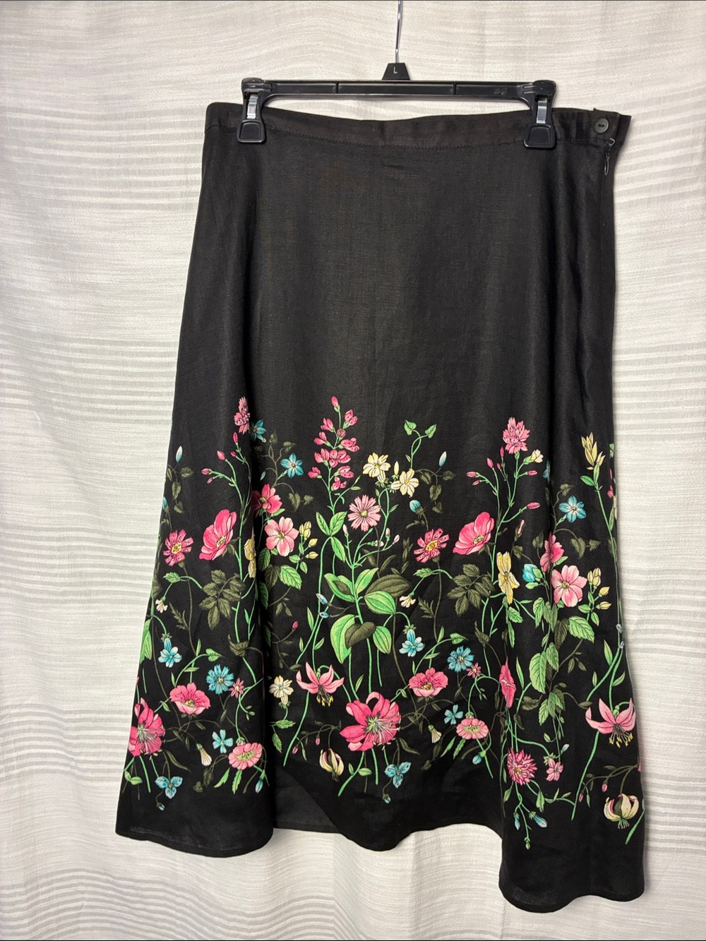 Silkland, Women’s 12, Linen Skirt, Black with floral print